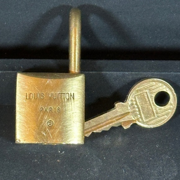 #221 Louis Vuitton Lock and Key - Picture 3 of 4